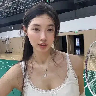 夏伟